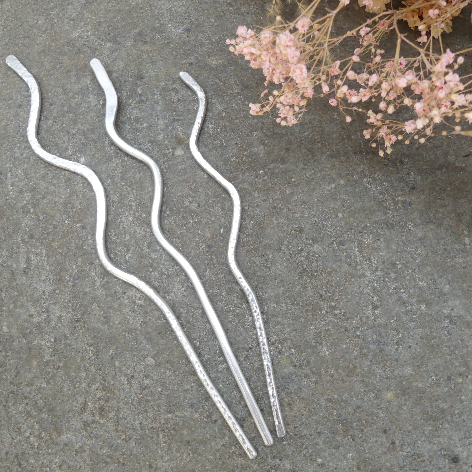 golvende haar pin handgemaakt aluminium