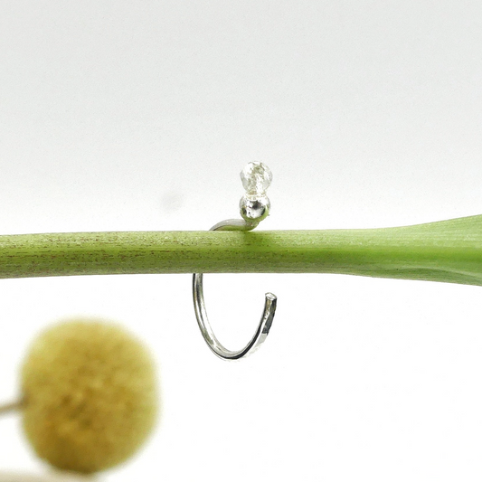 kleine oorbel met kristal voor oorlel of helix