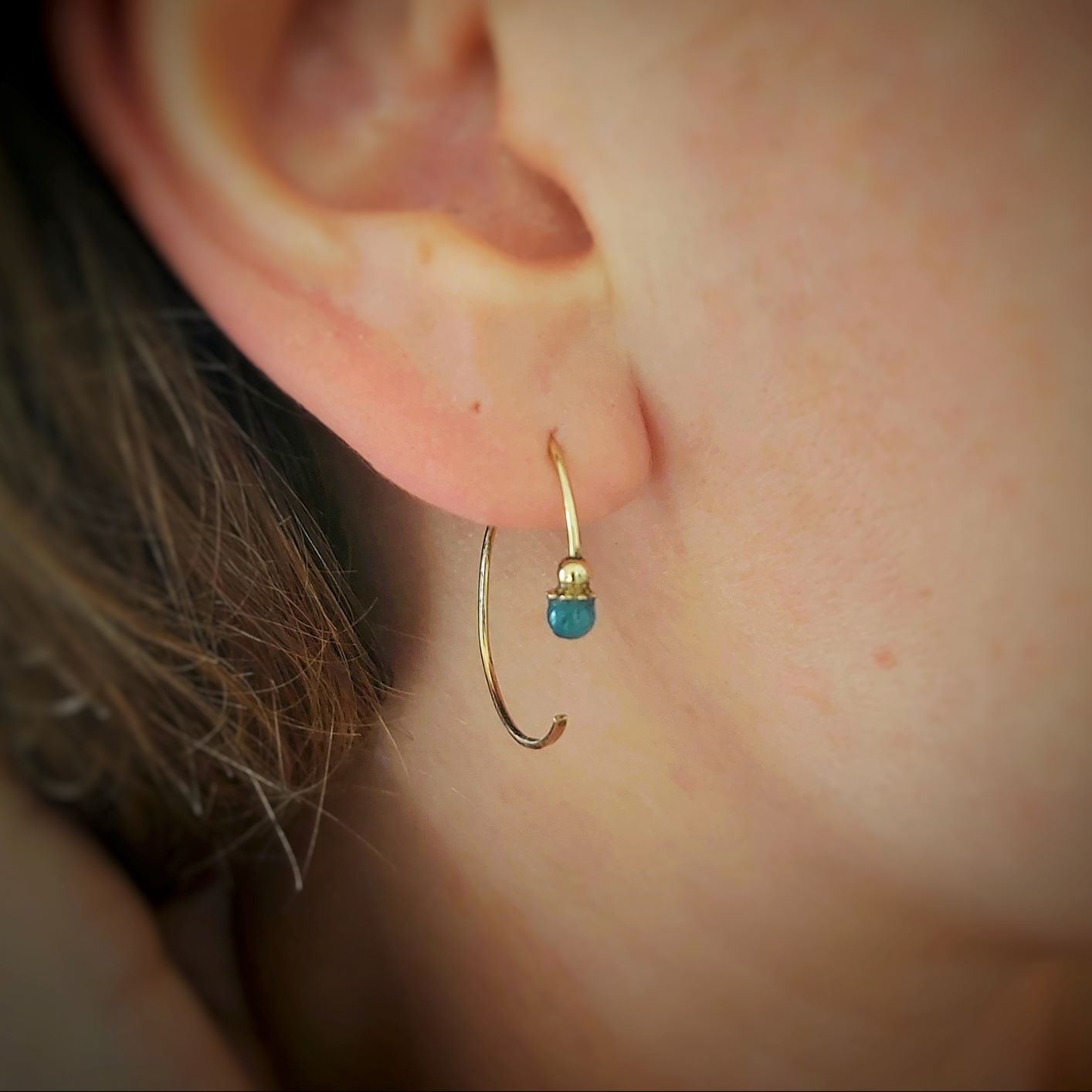 Ear Hugs - Apatite