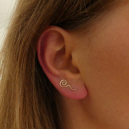 stonestreet jewelry oorklimmer goud spiraal roos