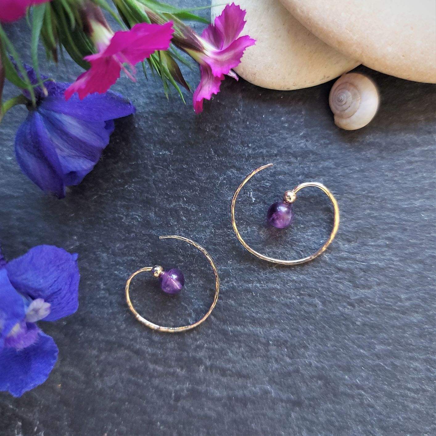 spirituele gouden oorbellen sieraden voor dames met amethist 
