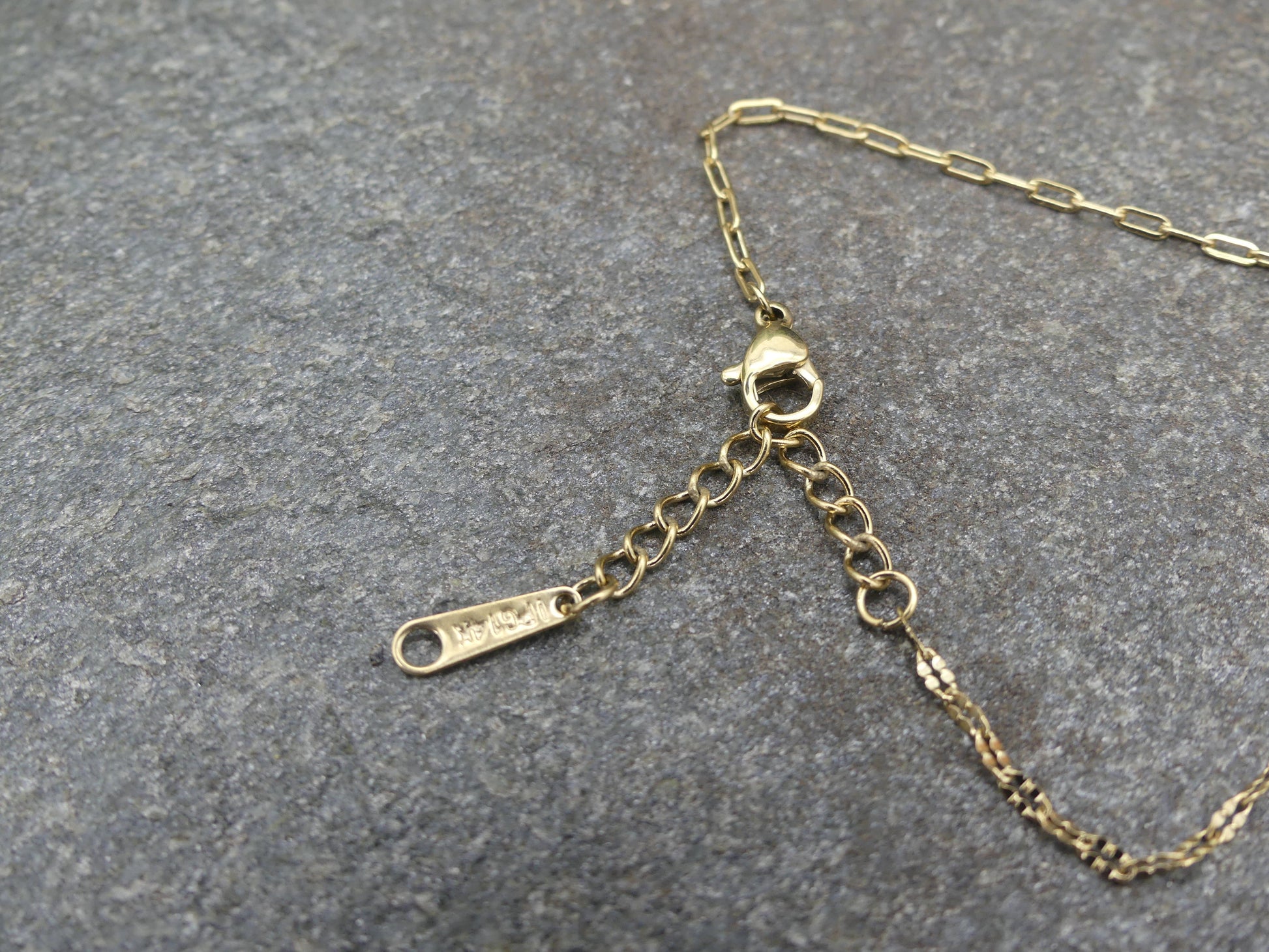 ion gold plated armband verstelbaar met edelsteen